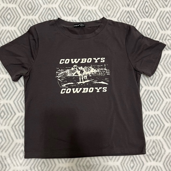 graphic vintage baby tee/t shirt - Picture 1 of 3